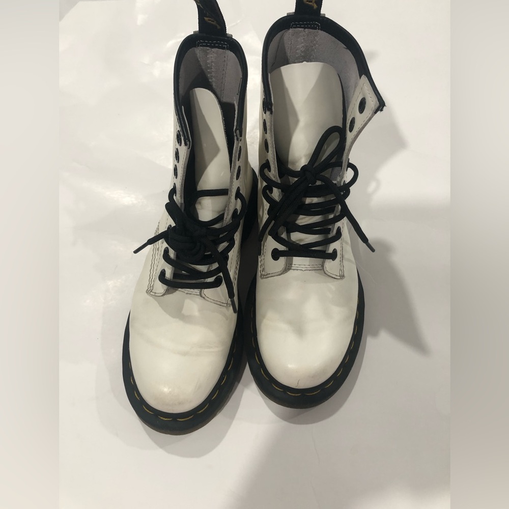 Dr Martens Women's Zavala White Lace Up High Top Combat Leather Boots Size 8